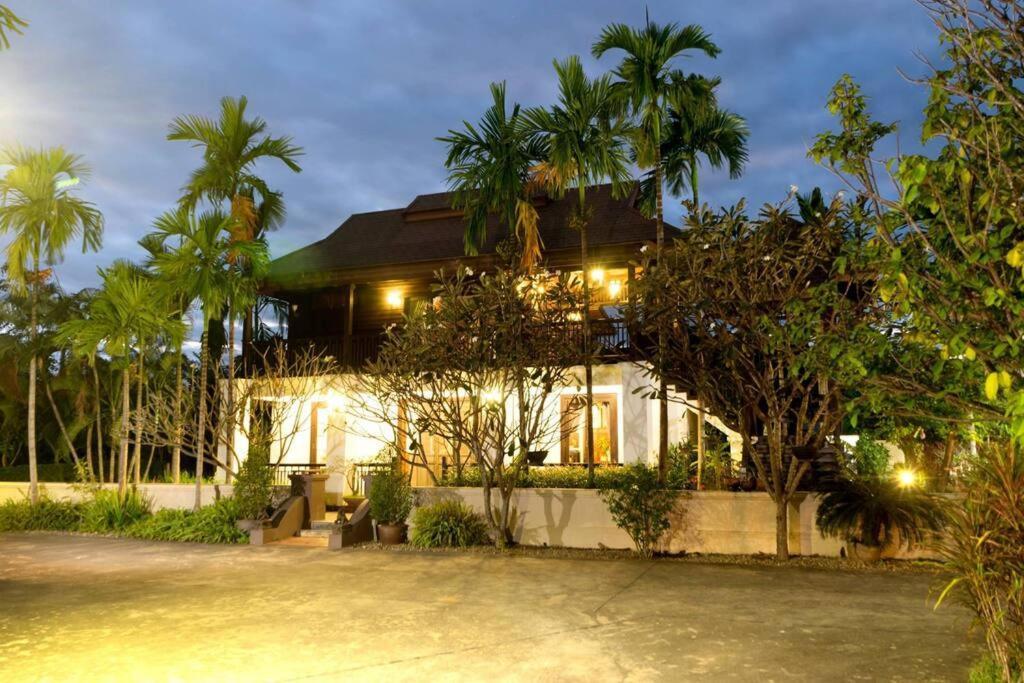 Sclass Villa & Swimming Pool , 10 Min From Airport Chiang Mai Exteriör bild